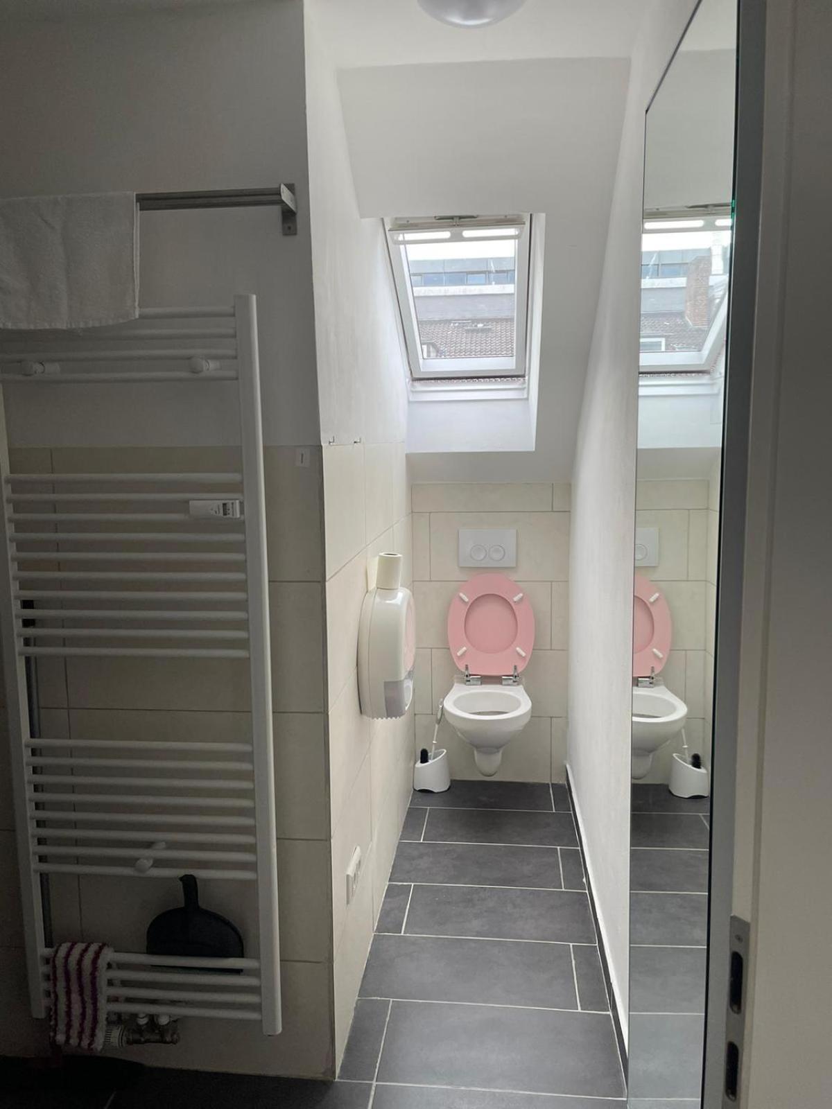 Bequemes Einzelzimmer Im Herzen Von Kassel Exterior foto