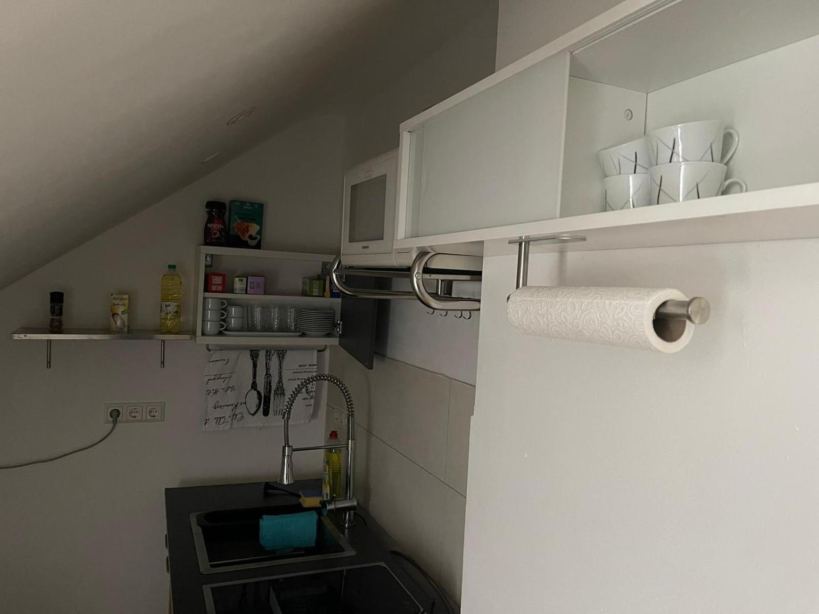 Bequemes Einzelzimmer Im Herzen Von Kassel Exterior foto